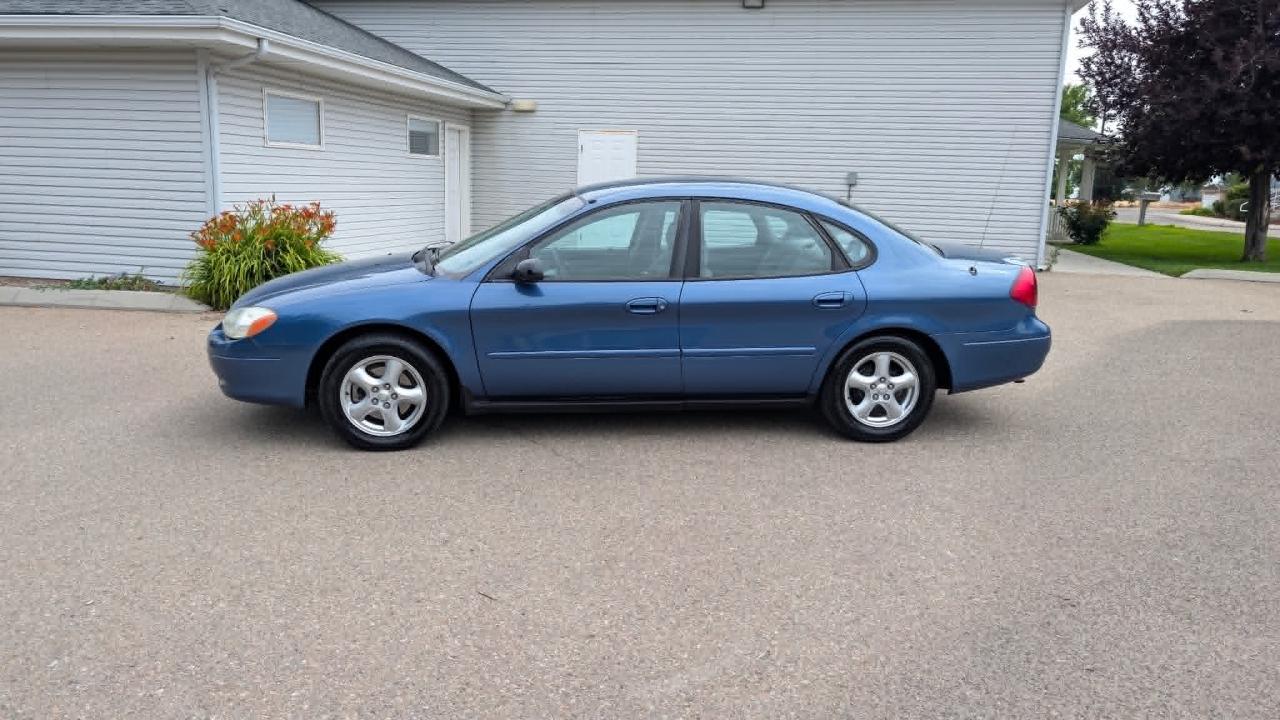 Ford Taurus SE 2002