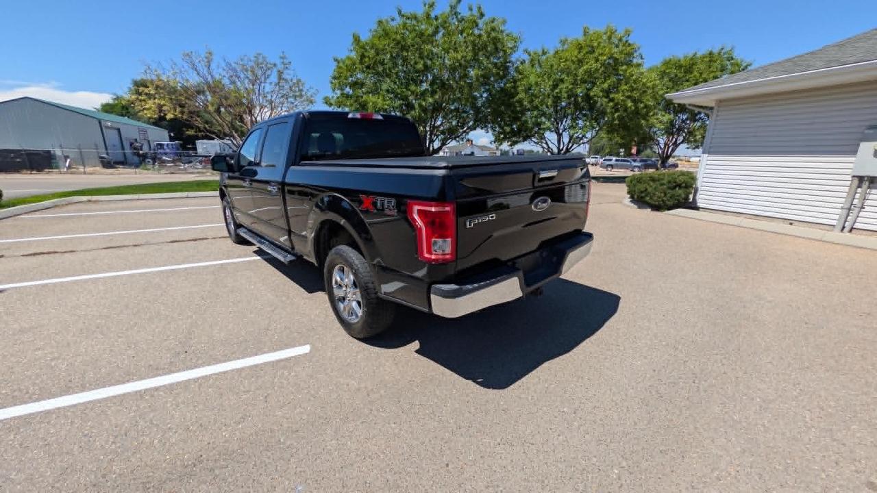 Ford F-150 4WD SuperCrew 145" XLT 2017