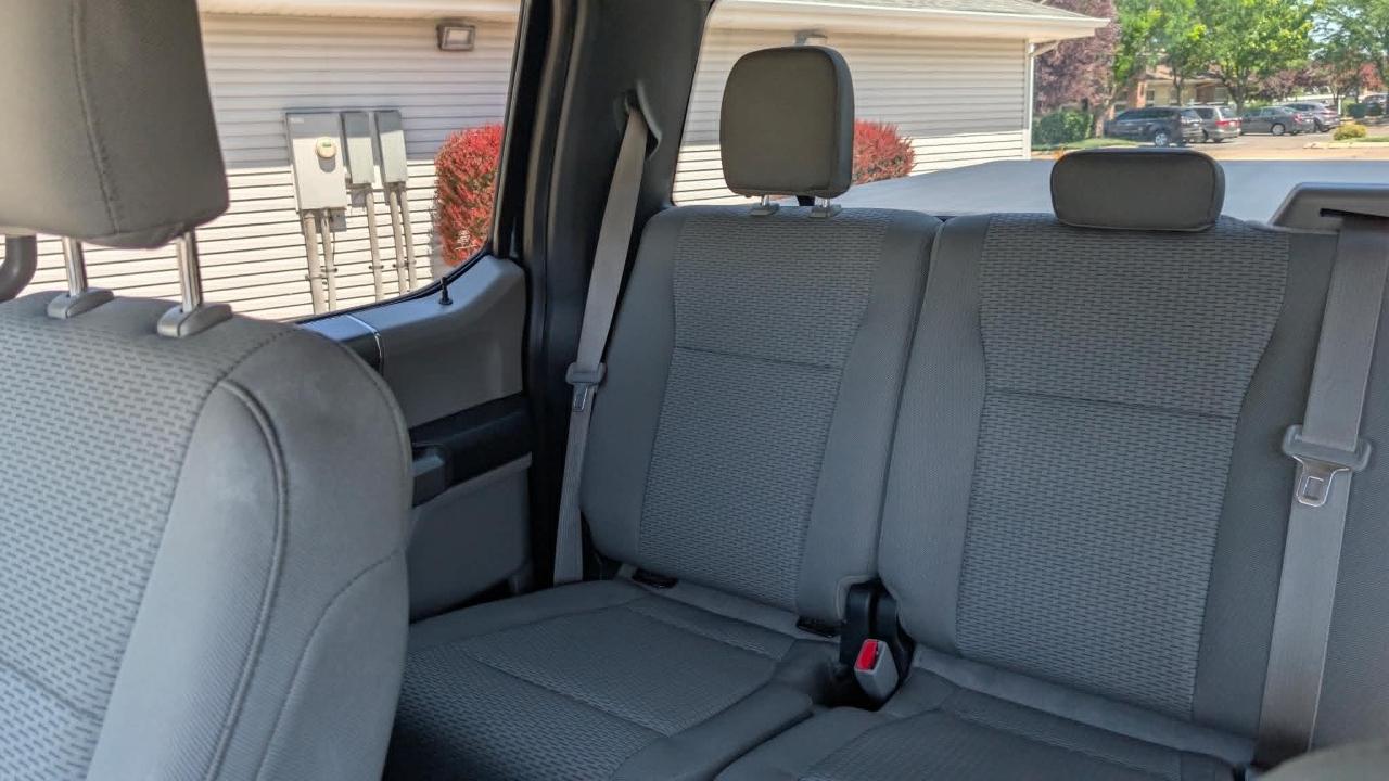 Ford F-150 4WD SuperCrew 145" XLT 2017