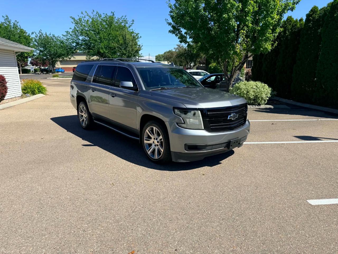 Chevrolet Suburban  2020