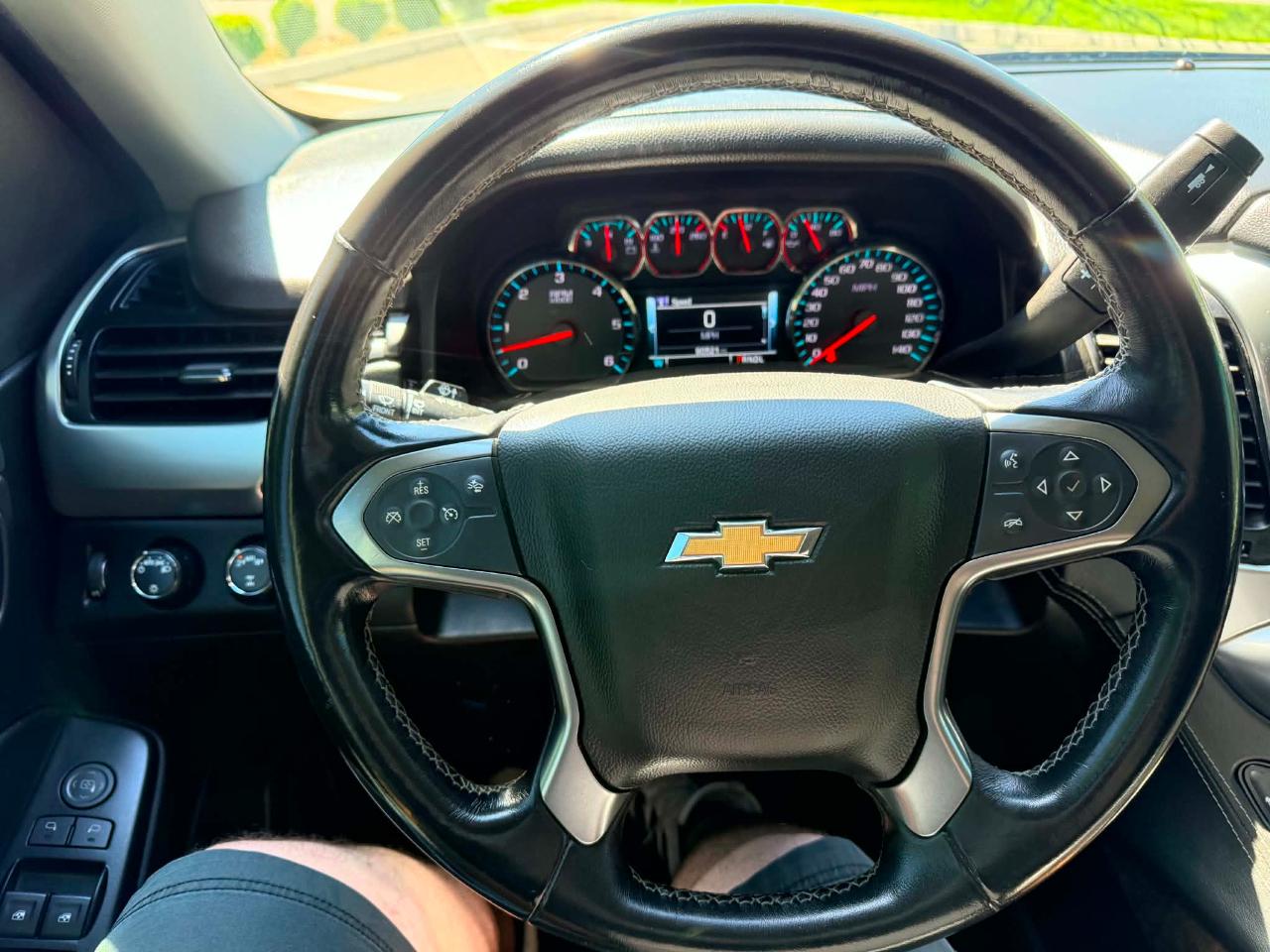Chevrolet Suburban  2020