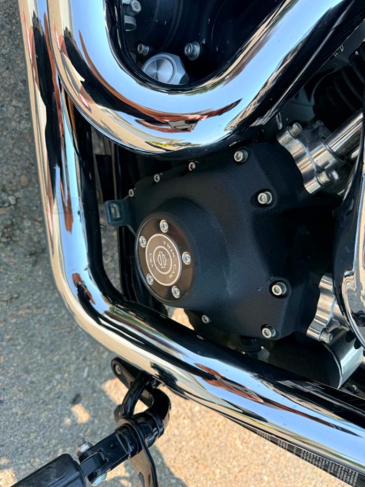 Harley-Davidson FXDB  2011