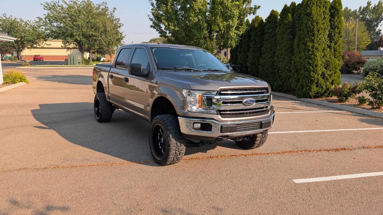 Ford F-150 4WD SuperCrew 139" XLT 2018