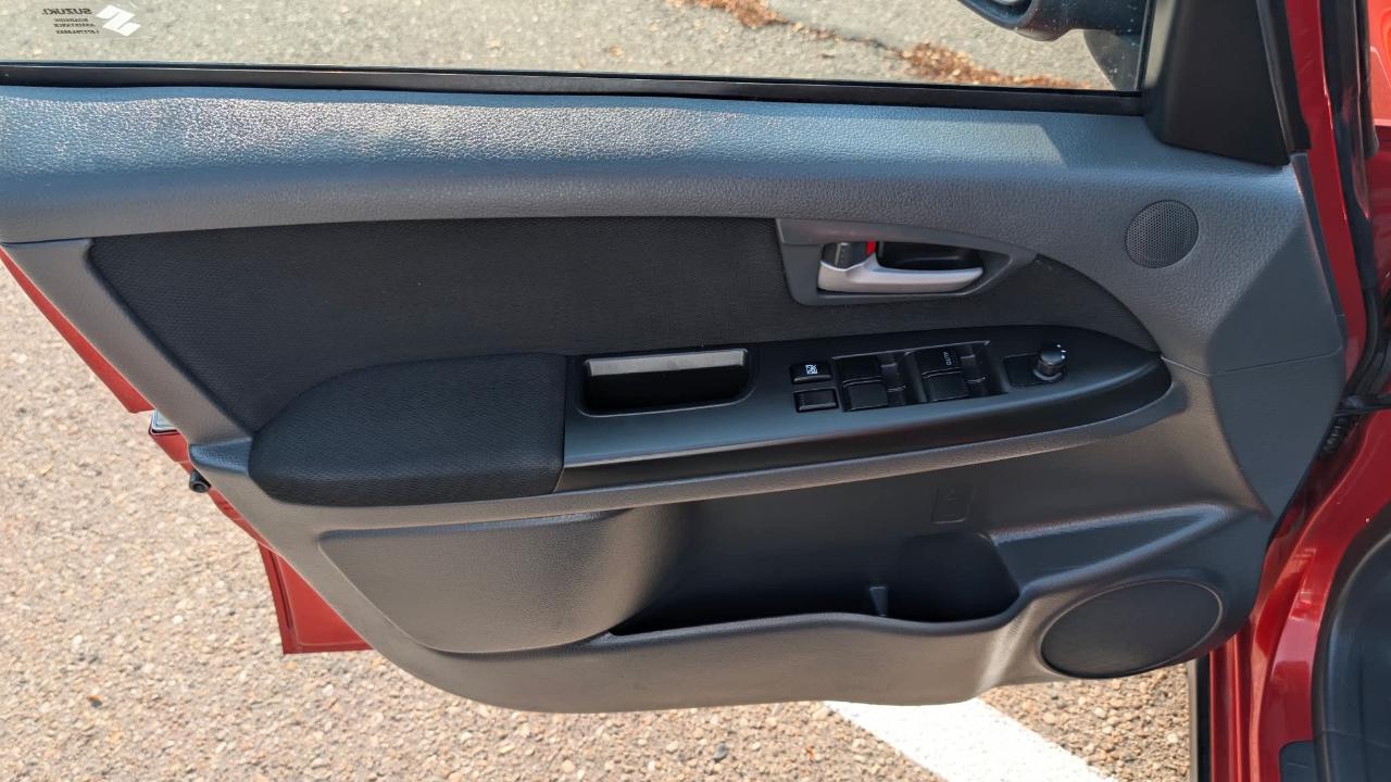 Suzuki SX4 Crossover  2011