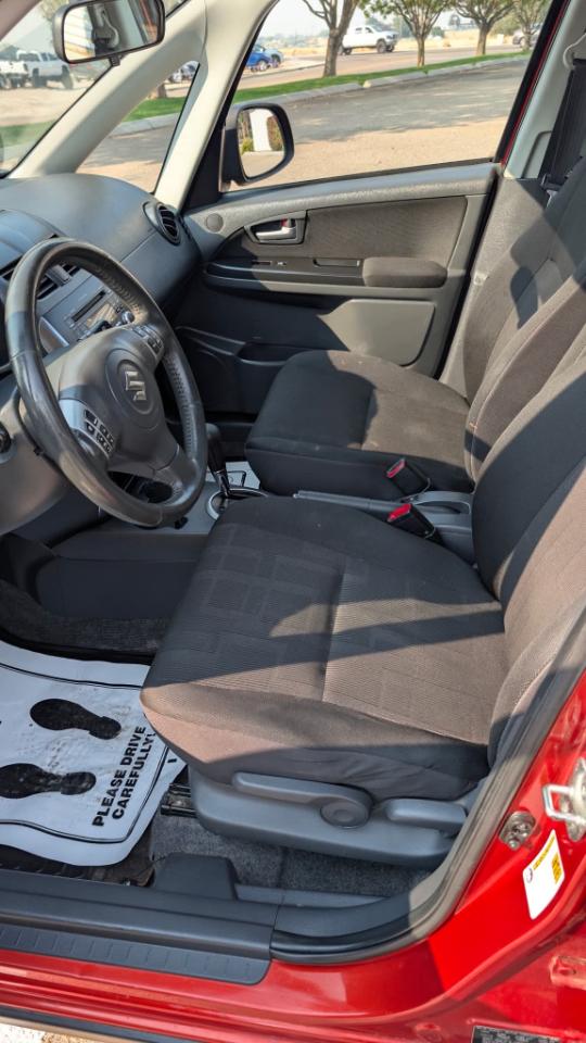 Suzuki SX4 Crossover  2011