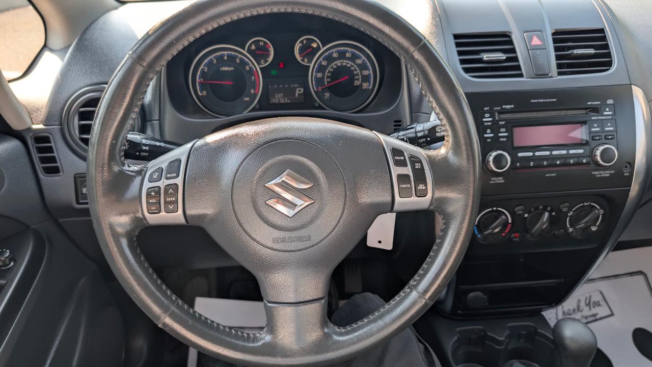 Suzuki SX4 Crossover  2011
