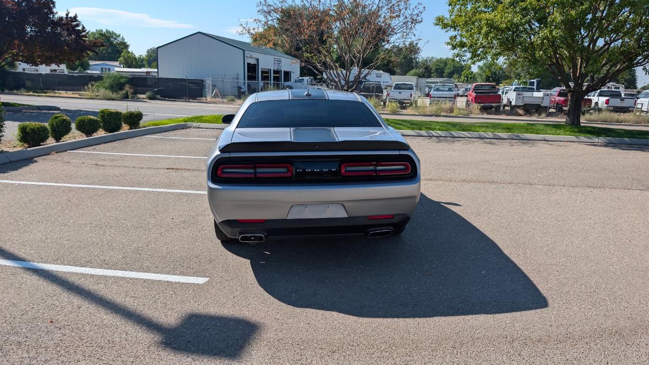 Dodge Challenger SXT 2016