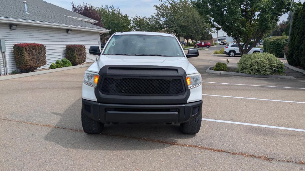 Toyota Tundra  2015