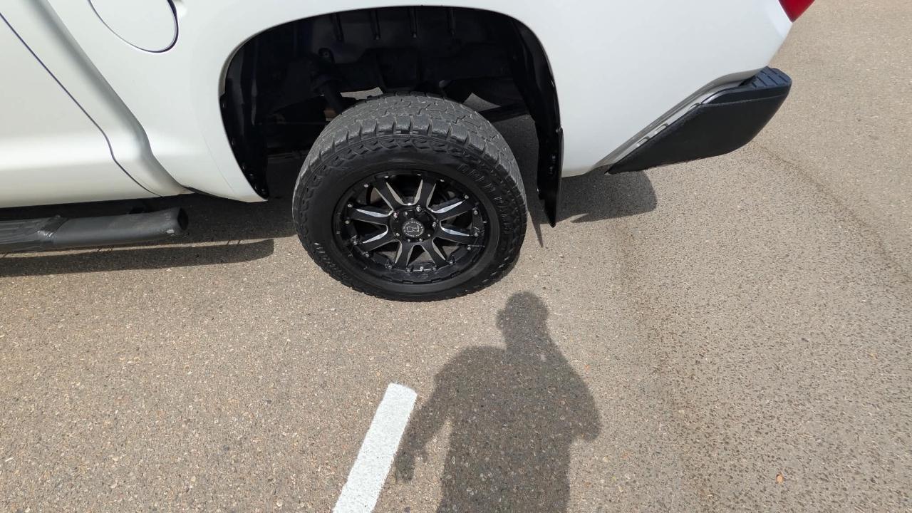 Toyota Tundra  2015