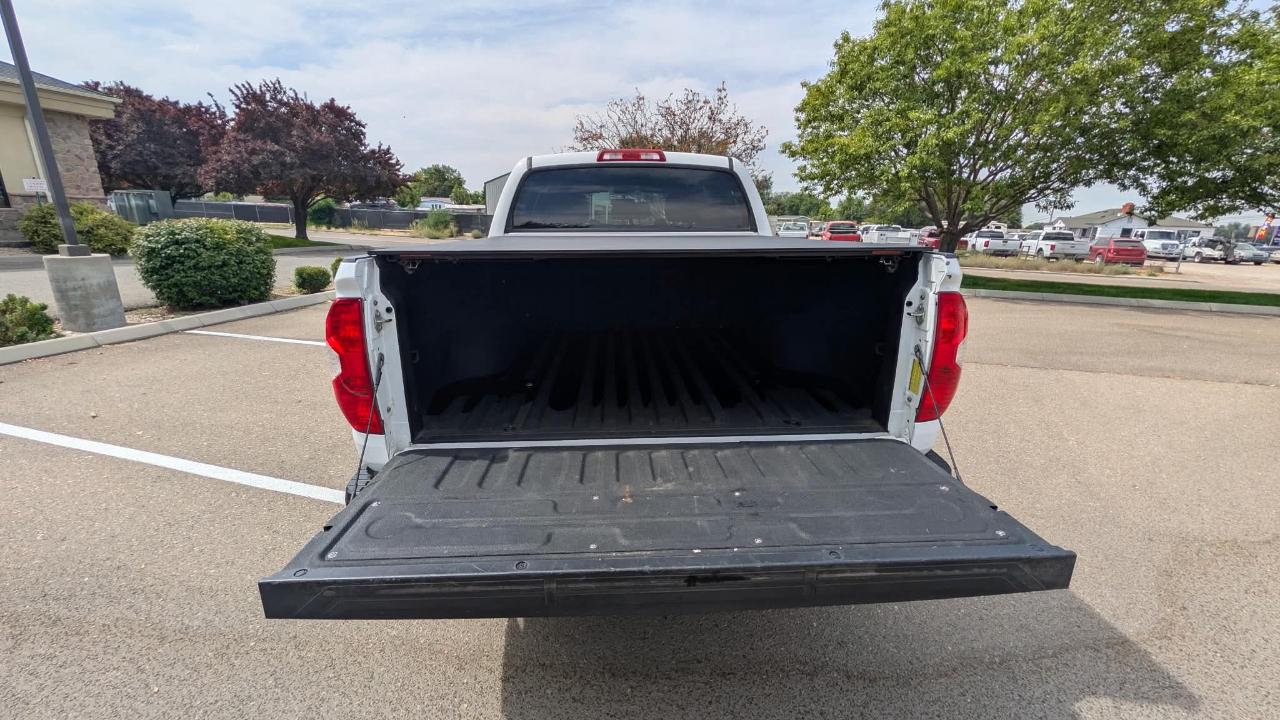 Toyota Tundra  2015