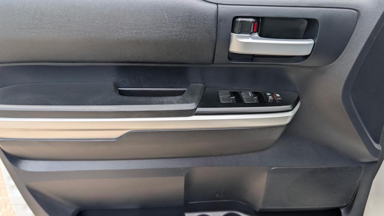 Toyota Tundra  2015