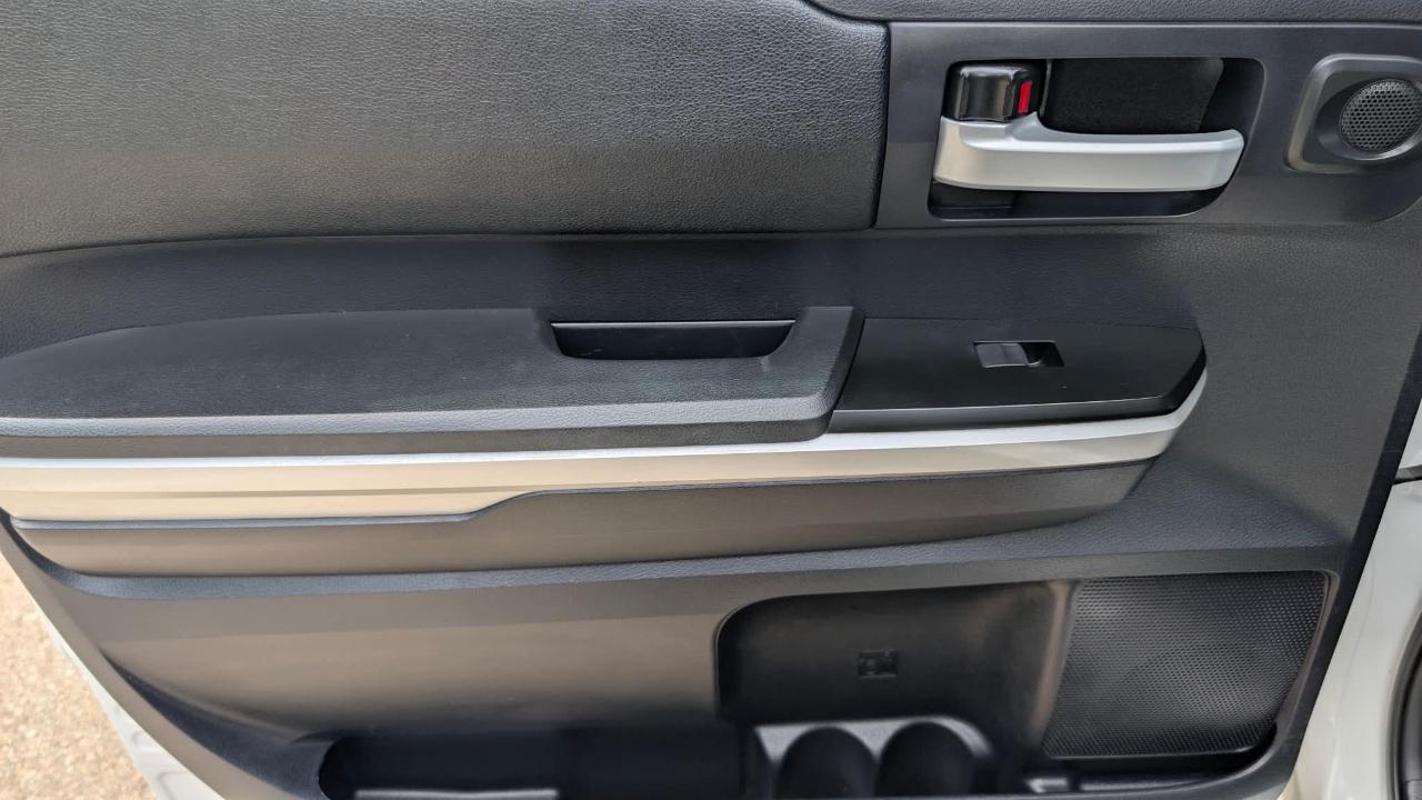 Toyota Tundra  2015