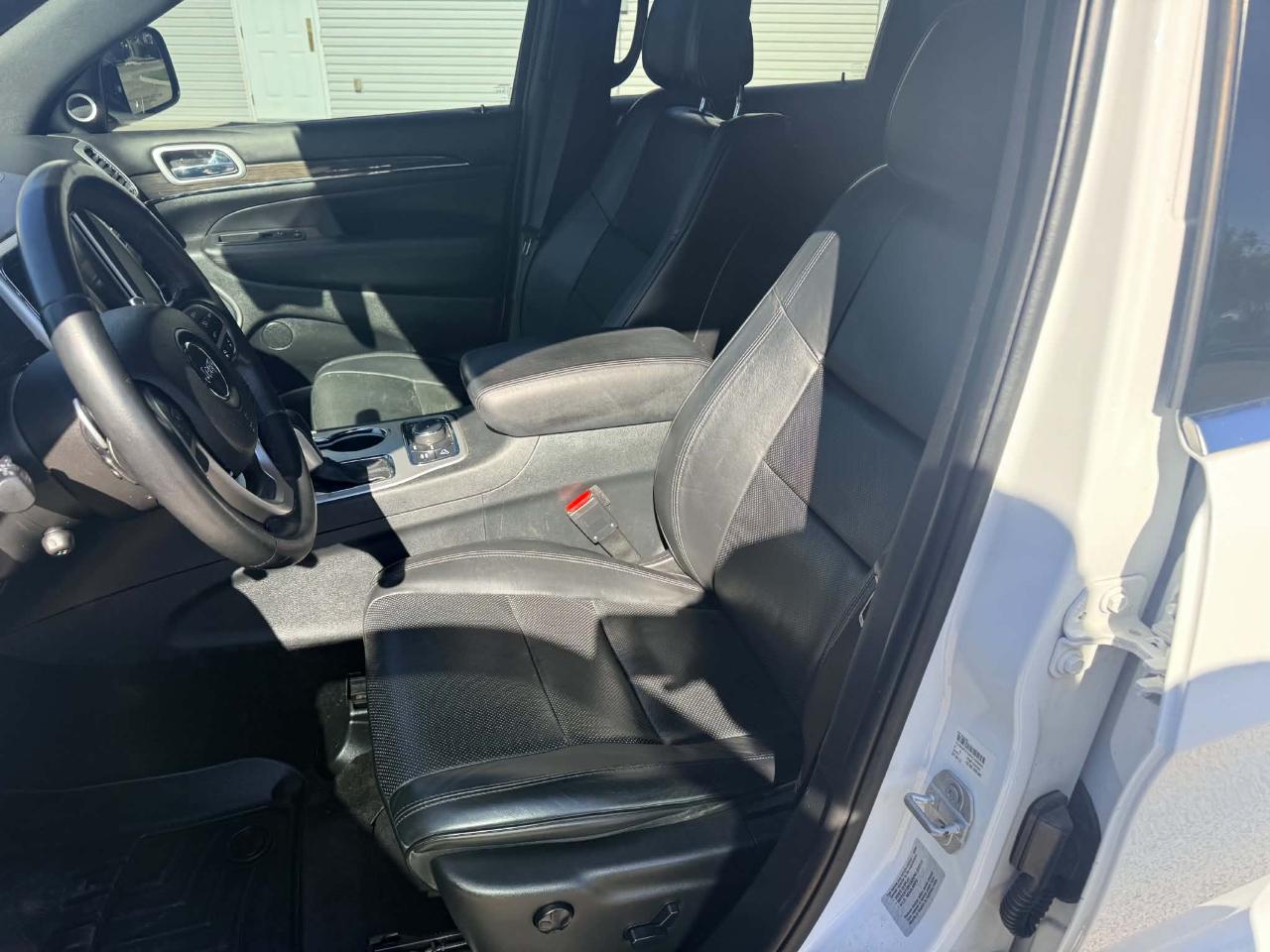 Jeep Grand Cherokee  2016