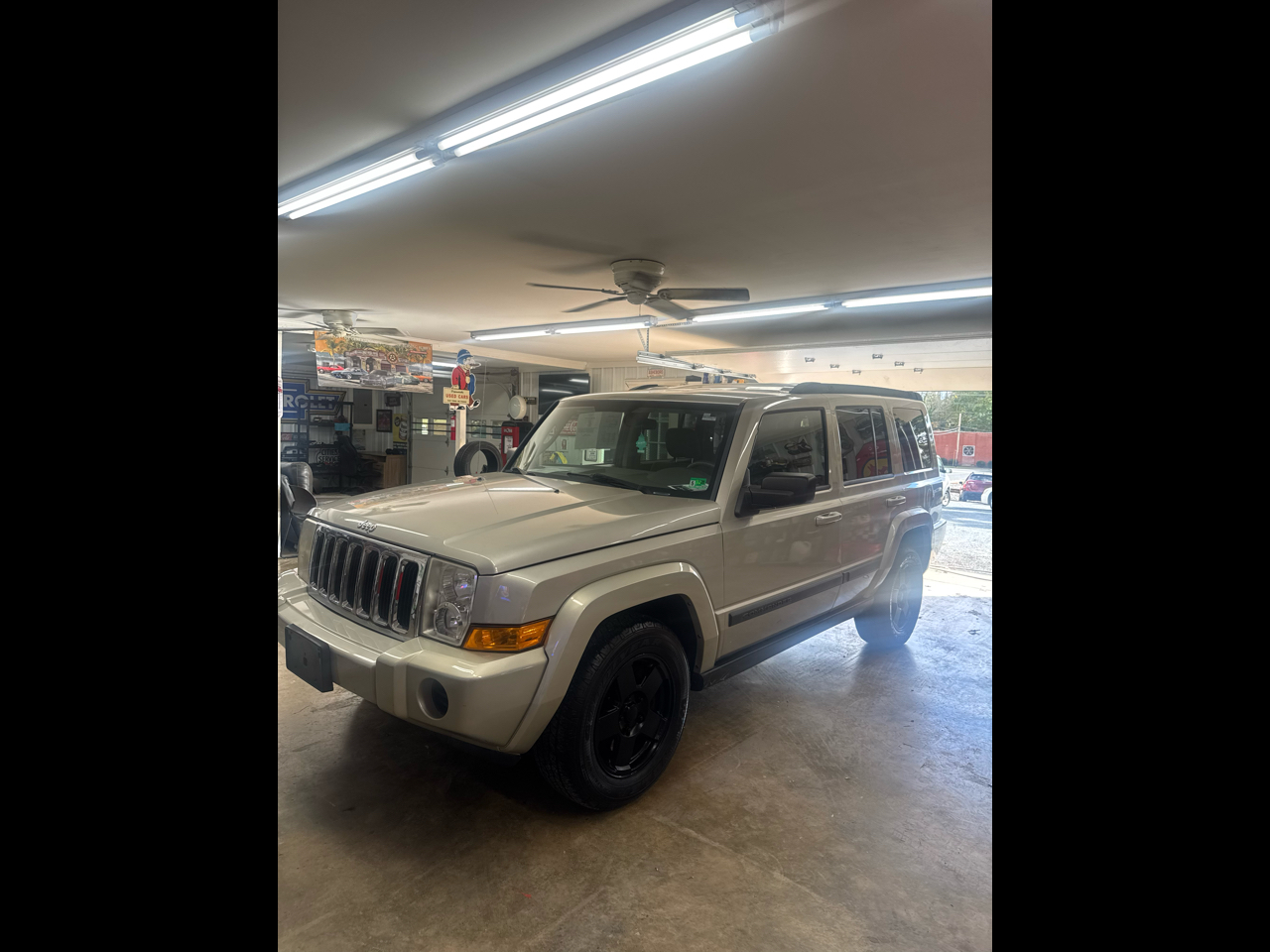2007 Jeep Commander Sport 4WD