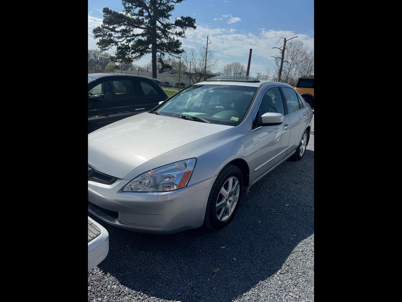 2005 Honda Accord EX V-6 Sedan AT with Navigation System and XM Radi