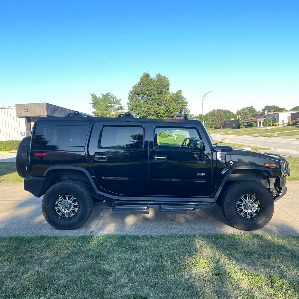 2003 Hummer H2 3/4 Ton photo 3