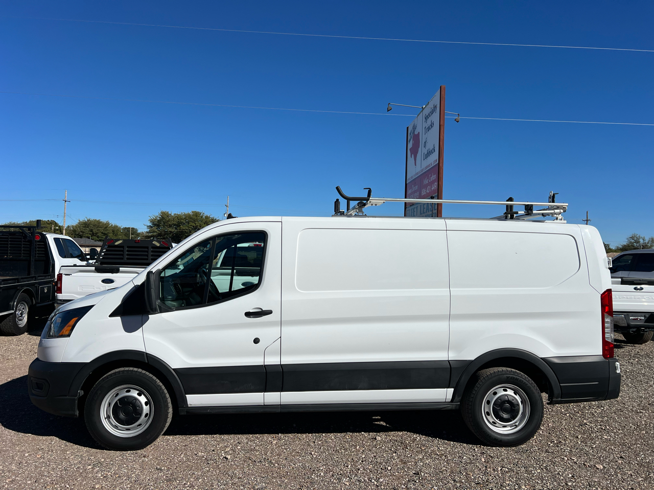 Ford Transit 150 Van Low Roof w/Sliding Pass. 130-in. WB 2022 Ford Transit 150 Van Low Roof w/Sliding Pass. 130-in. WB 2022