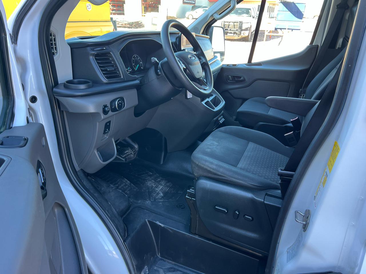 Ford Transit 150 Van Low Roof w/Sliding Pass. 130-in. WB 2022 Ford Transit 150 Van Low Roof w/Sliding Pass. 130-in. WB 2022