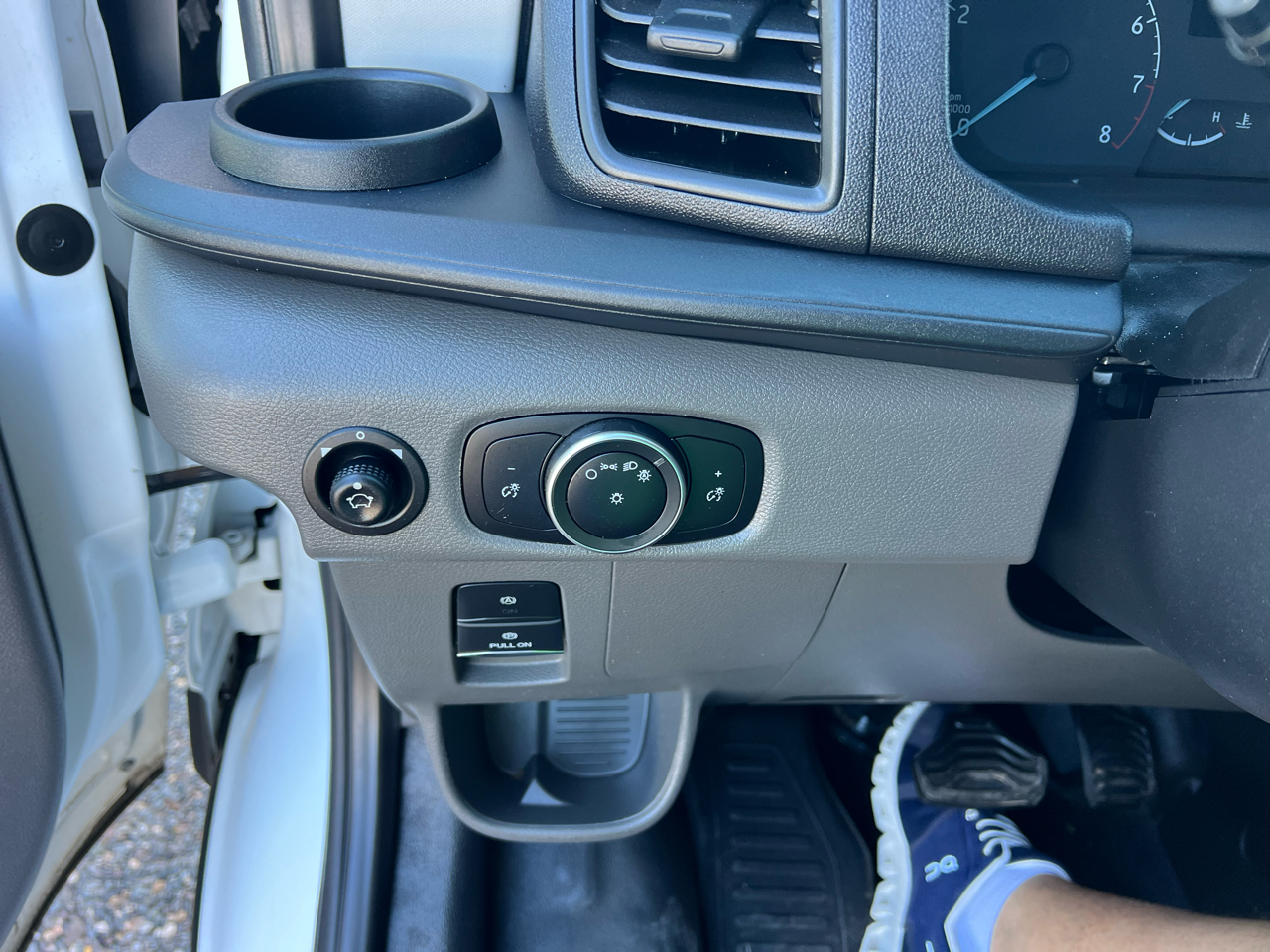 Ford Transit 150 Van Low Roof w/Sliding Pass. 130-in. WB 2022 Ford Transit 150 Van Low Roof w/Sliding Pass. 130-in. WB 2022