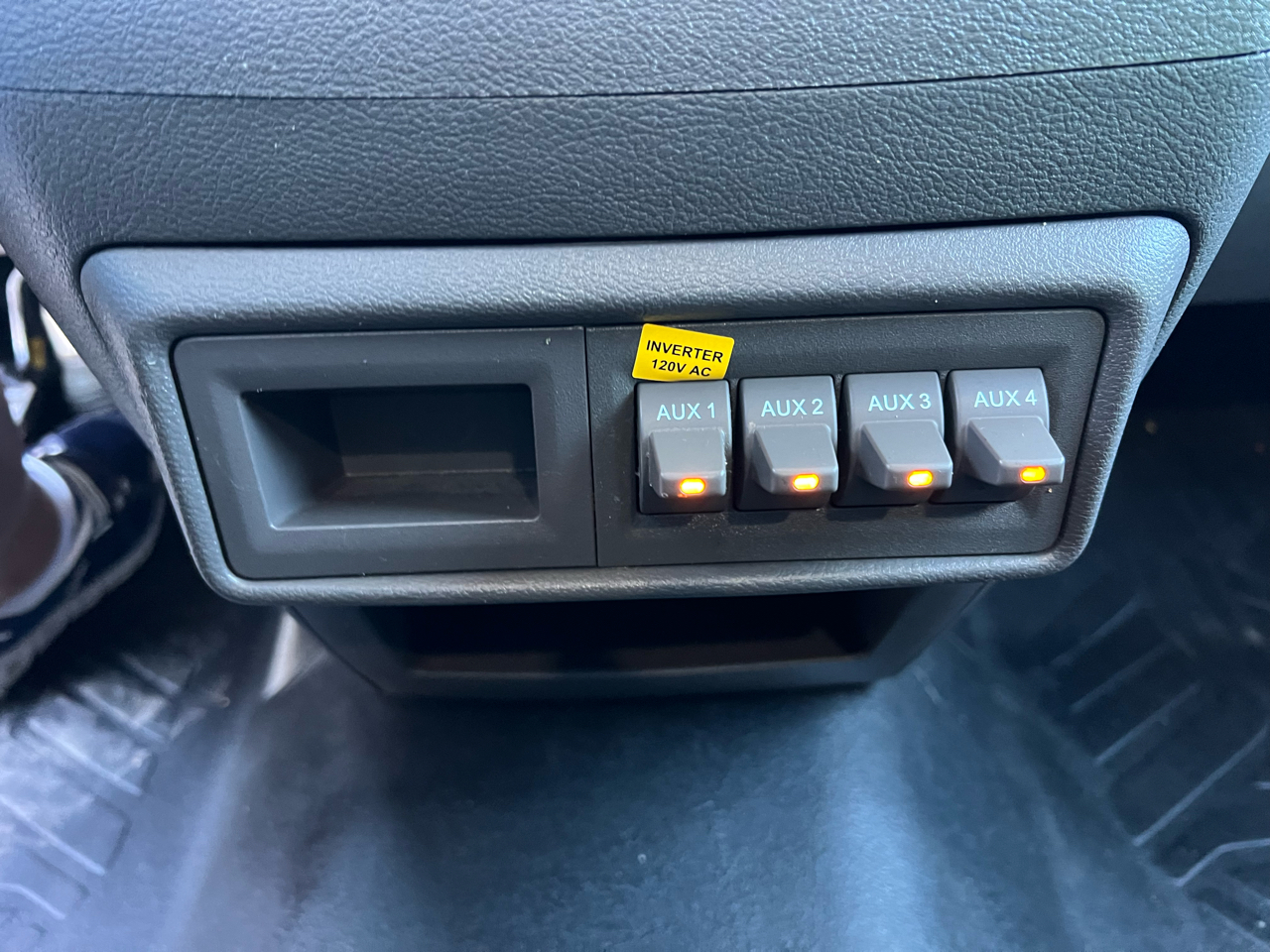 Ford Transit 150 Van Low Roof w/Sliding Pass. 130-in. WB 2022 Ford Transit 150 Van Low Roof w/Sliding Pass. 130-in. WB 2022