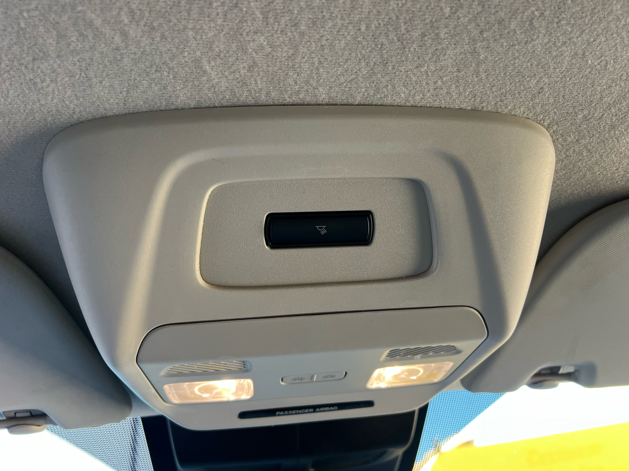 Ford Transit 150 Van Low Roof w/Sliding Pass. 130-in. WB 2022 Ford Transit 150 Van Low Roof w/Sliding Pass. 130-in. WB 2022