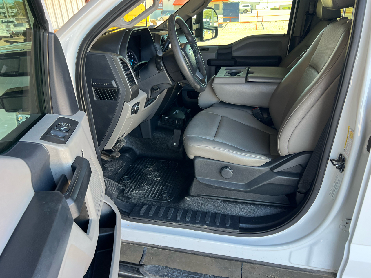 Ford F-250 SD XL Crew Cab Long Bed 2WD 2022 Ford F-250 SD XL Crew Cab Long Bed 2WD 2022