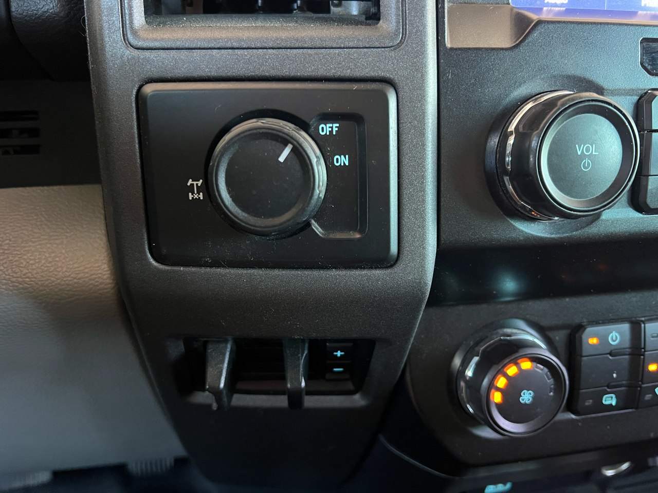 Ford F-250 SD XL Crew Cab Long Bed 2WD 2022 Ford F-250 SD XL Crew Cab Long Bed 2WD 2022