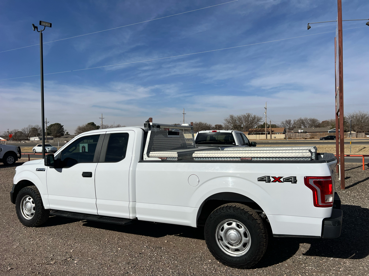 Ford F-150 XL SuperCab 8-ft. Bed 4WD 2017