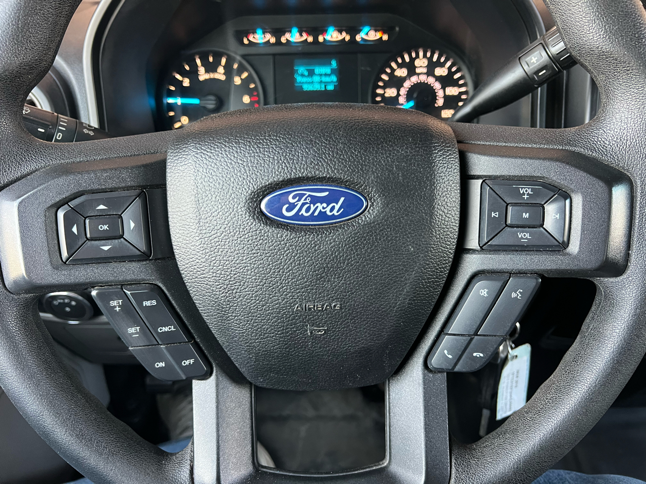 Ford F-150 XL SuperCab 8-ft. Bed 4WD 2017