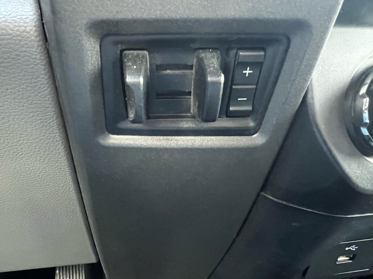 Ford F-350 SD XL Crew Cab Long Bed DRW 4WD 2017