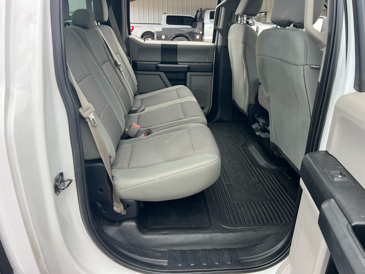 Ford F-350 SD XL Crew Cab Long Bed DRW 4WD 2017