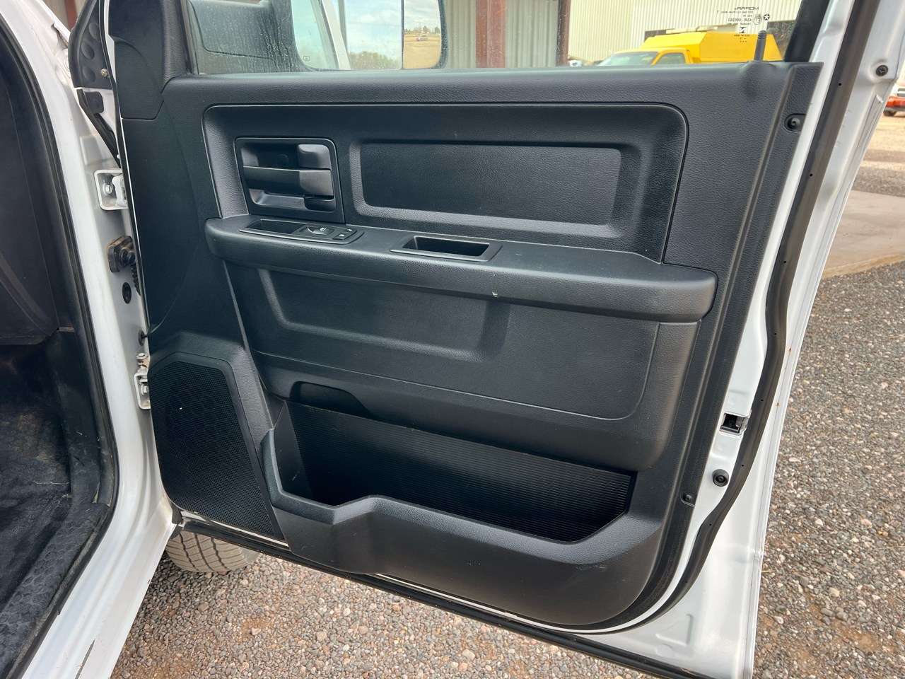 RAM 3500 Crew Cab 4WD DRW 2013