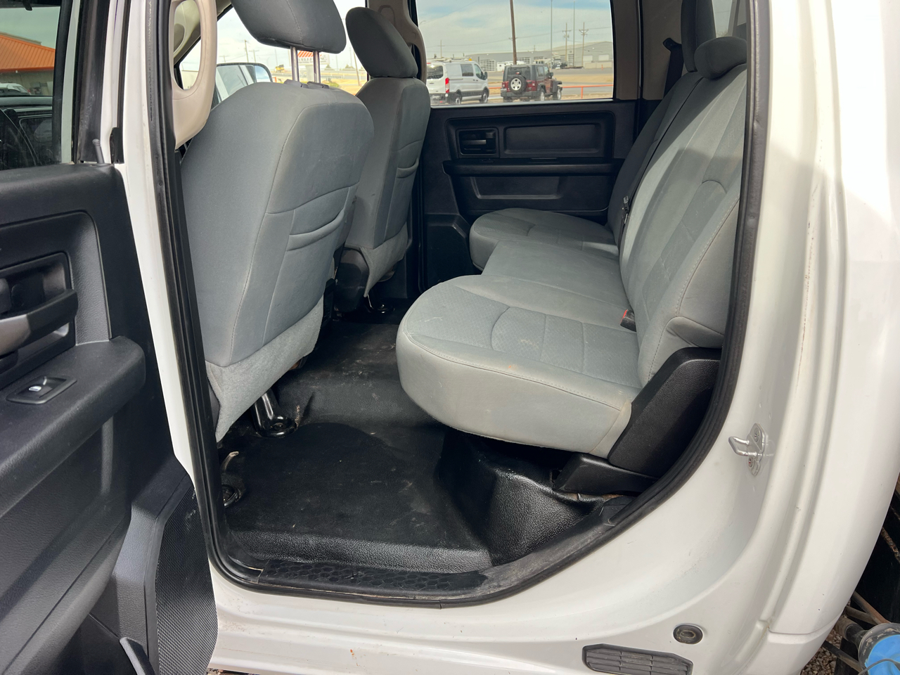 RAM 3500 Crew Cab 4WD DRW 2013