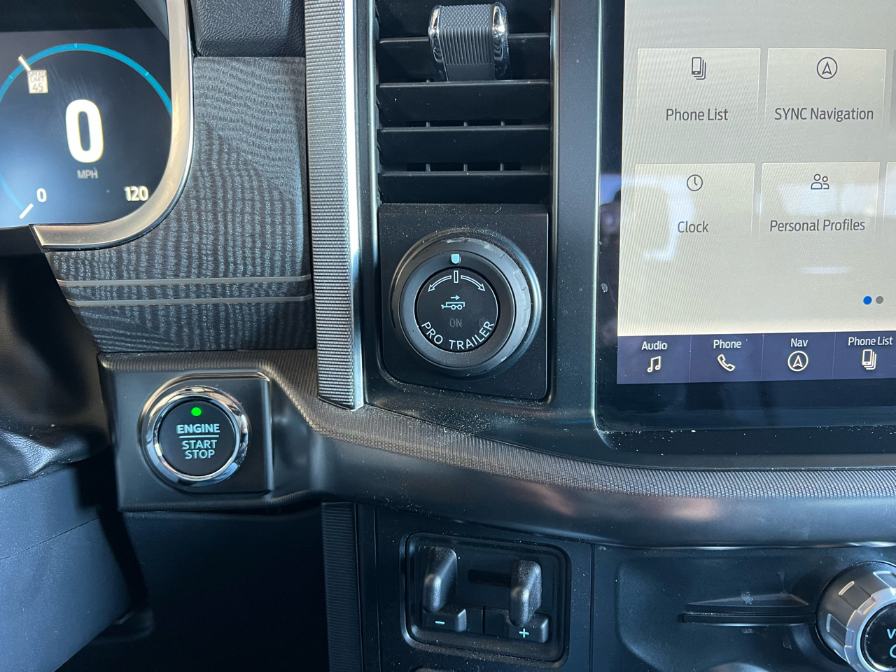 Ford F-150 Platinum SuperCrew 5.5-ft. Bed 4WD 2023