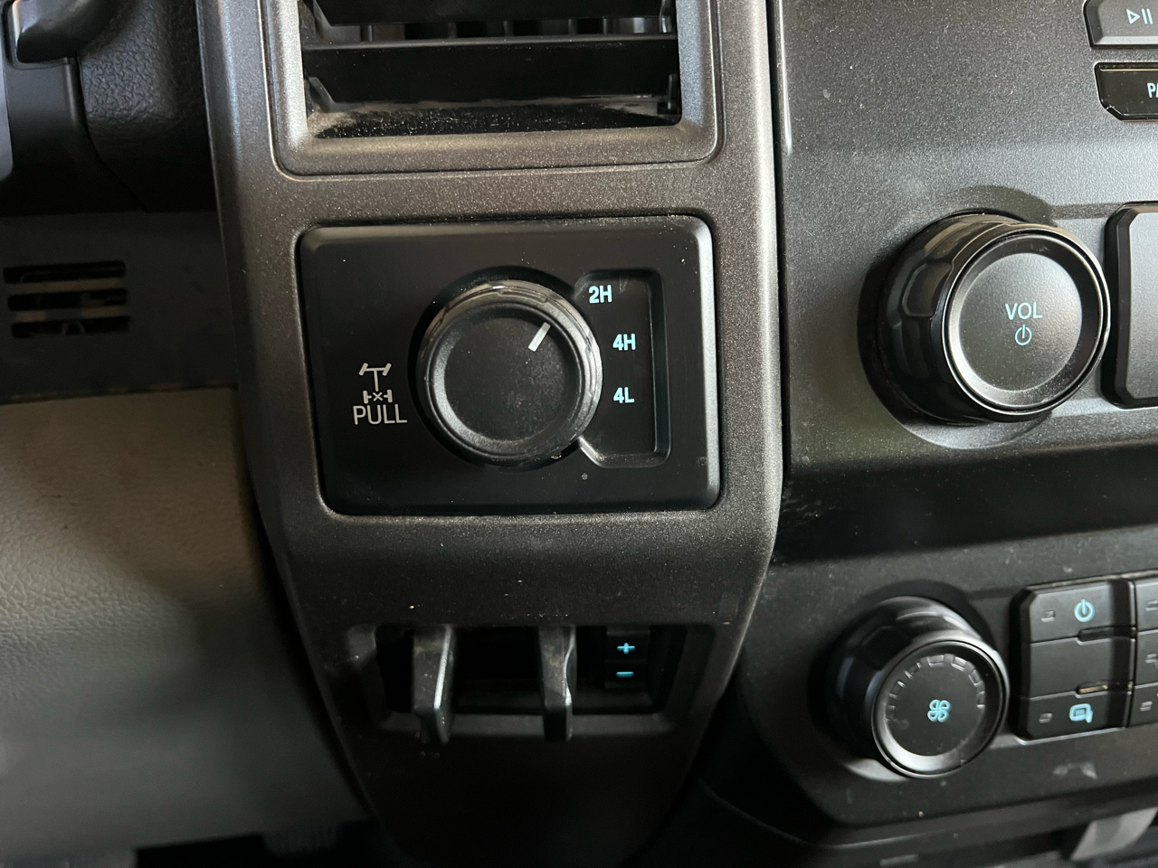 Ford F-250 SD XL Crew Cab Long Bed 4WD 2022