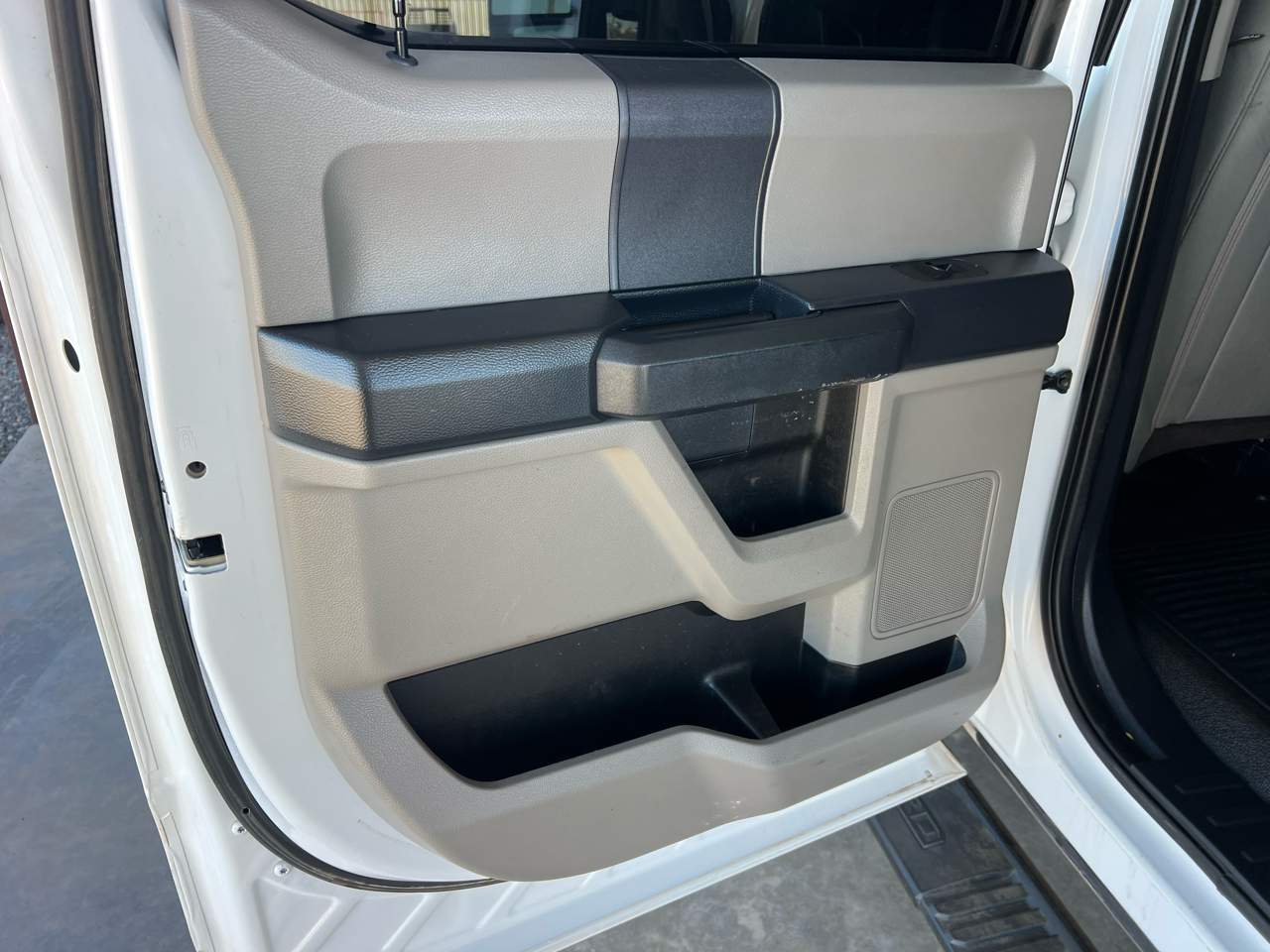 Ford F-250 SD XL Crew Cab Long Bed 4WD 2022