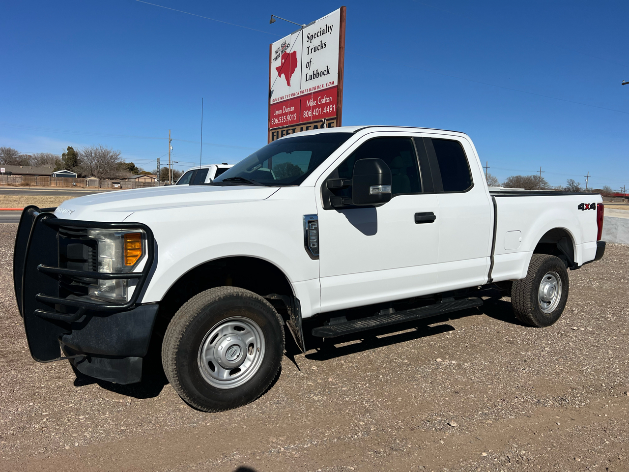 Ford F-250 SD XL SuperCab 4WD 2017
