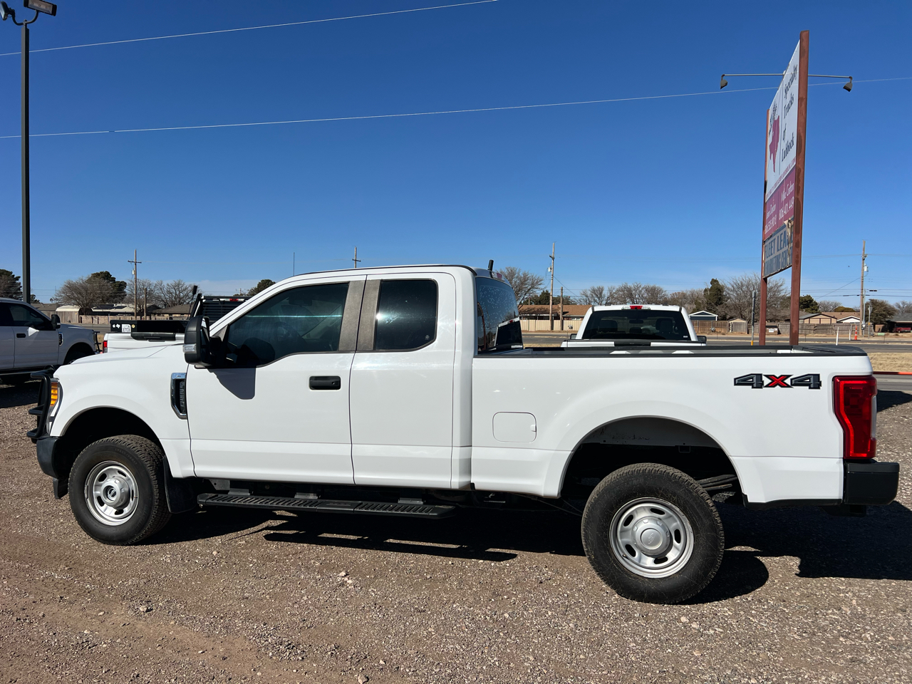Ford F-250 SD XL SuperCab 4WD 2017