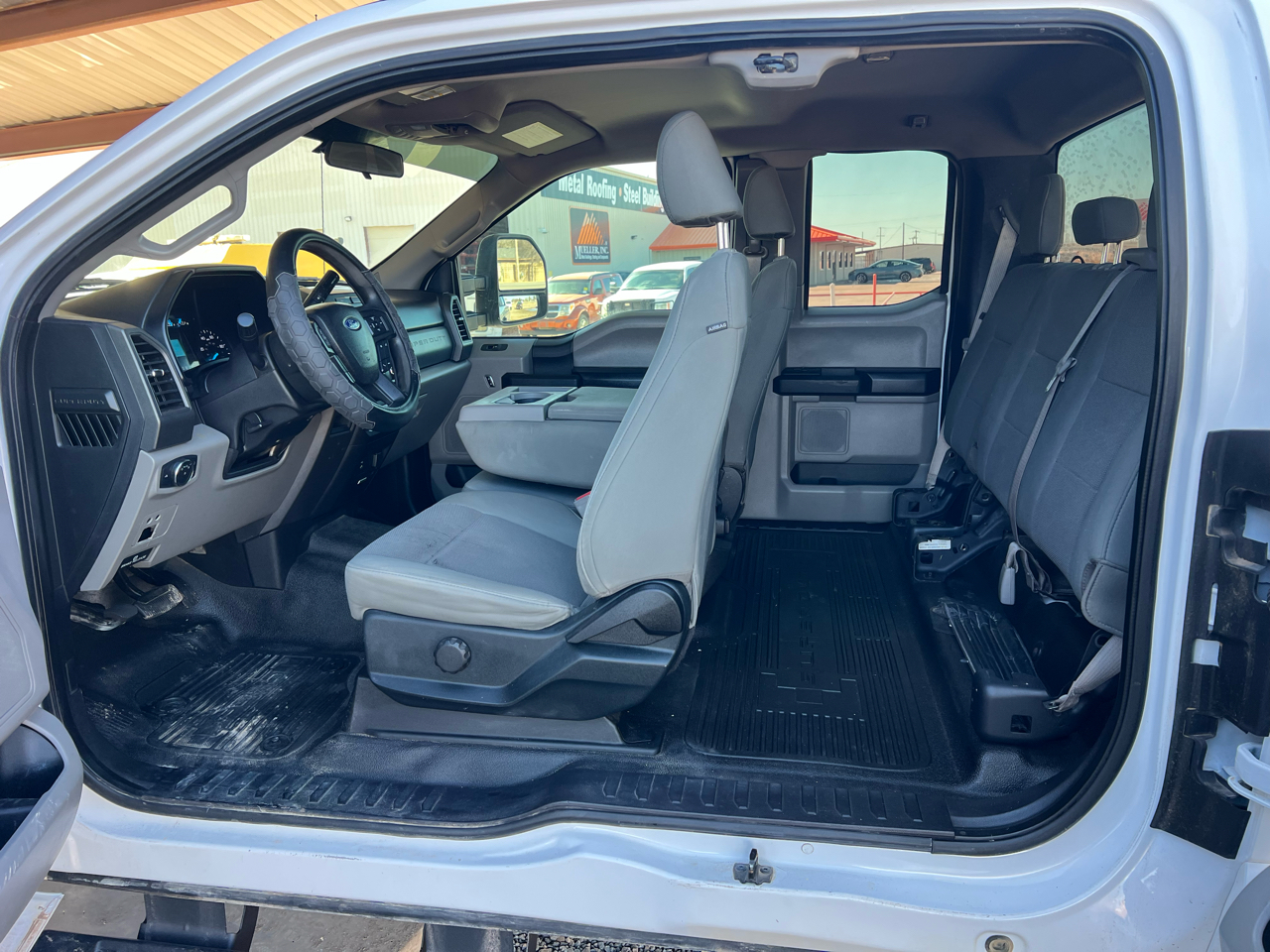 Ford F-250 SD XL SuperCab 4WD 2017