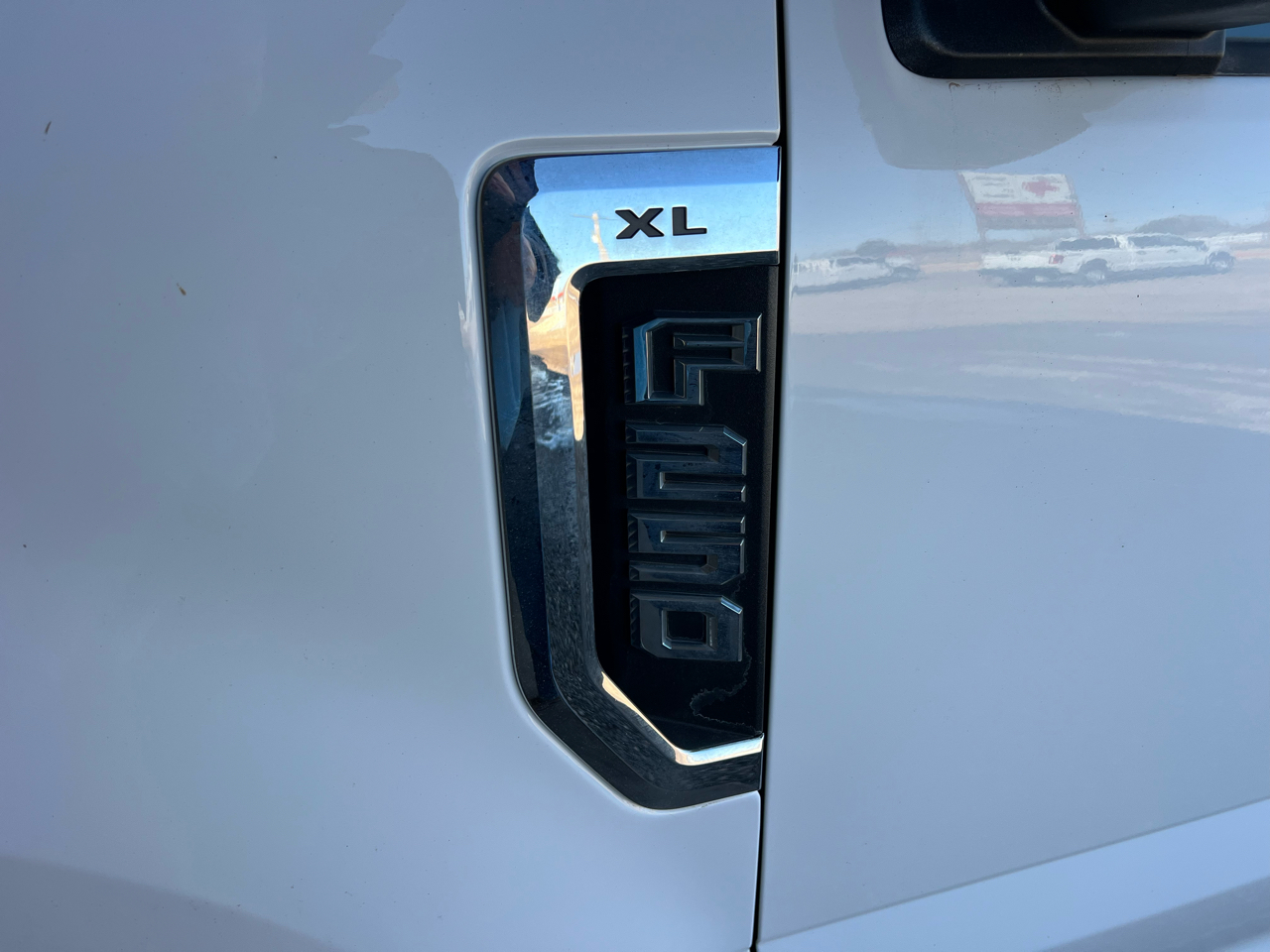 Ford F-250 SD XL SuperCab 4WD 2017