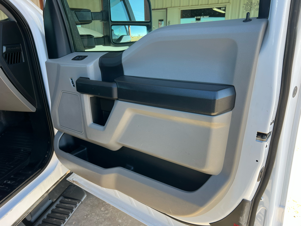 Ford F-250 SD XL SuperCab 4WD 2017