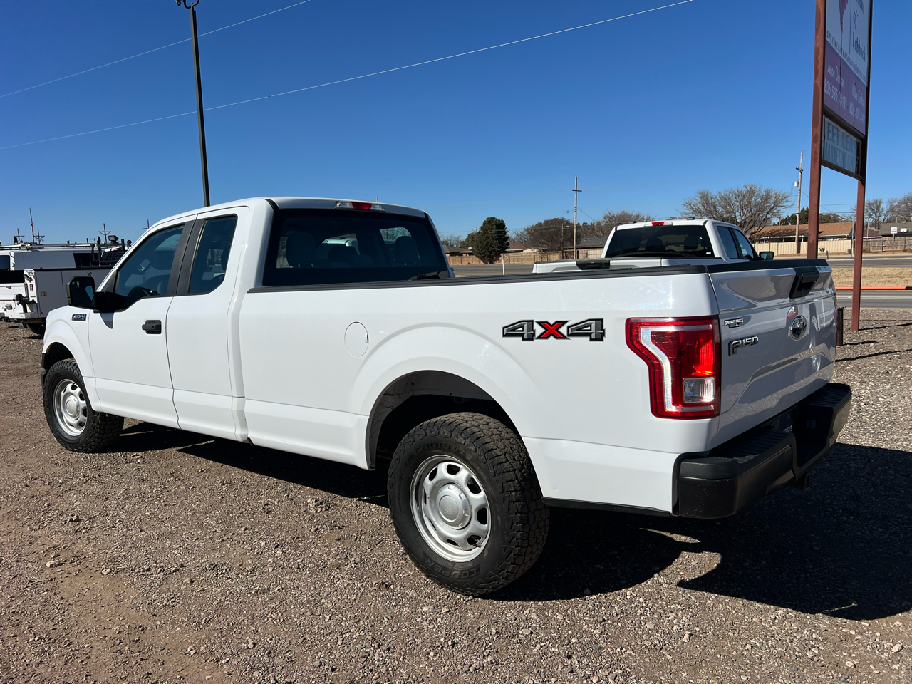 Ford F-150 XL SuperCab 8-ft. Bed 4WD 2017