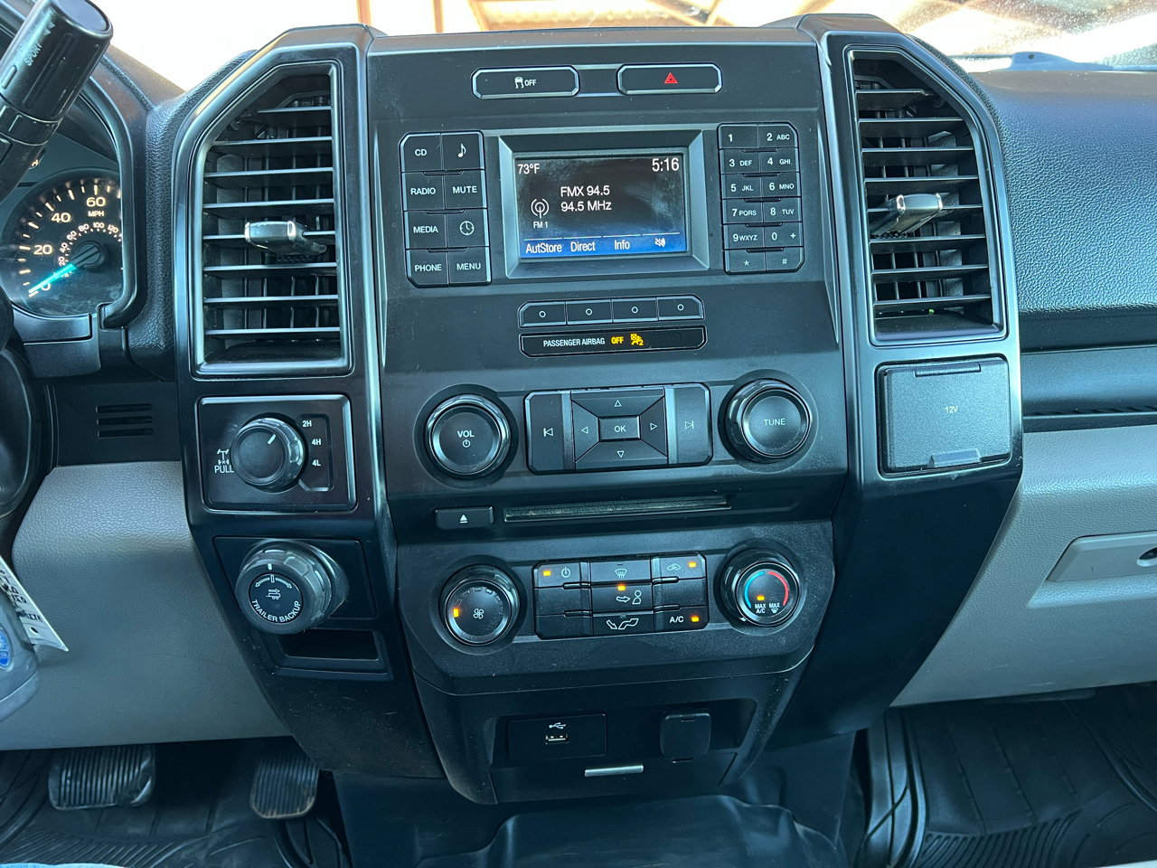 Ford F-150 XL SuperCab 8-ft. Bed 4WD 2017