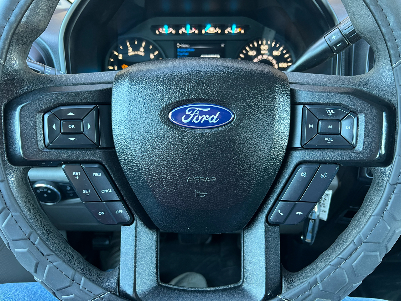 Ford F-150 XL SuperCab 8-ft. Bed 4WD 2017
