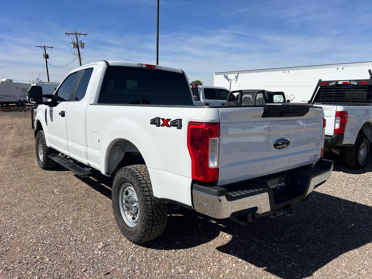 Ford F-250 SD XL SuperCab 4WD 2018