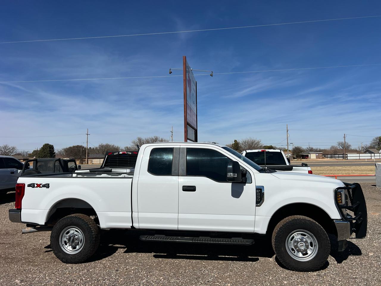 Ford F-250 SD XL SuperCab 4WD 2018