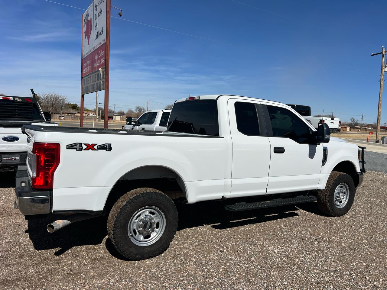 Ford F-250 SD XL SuperCab 4WD 2018