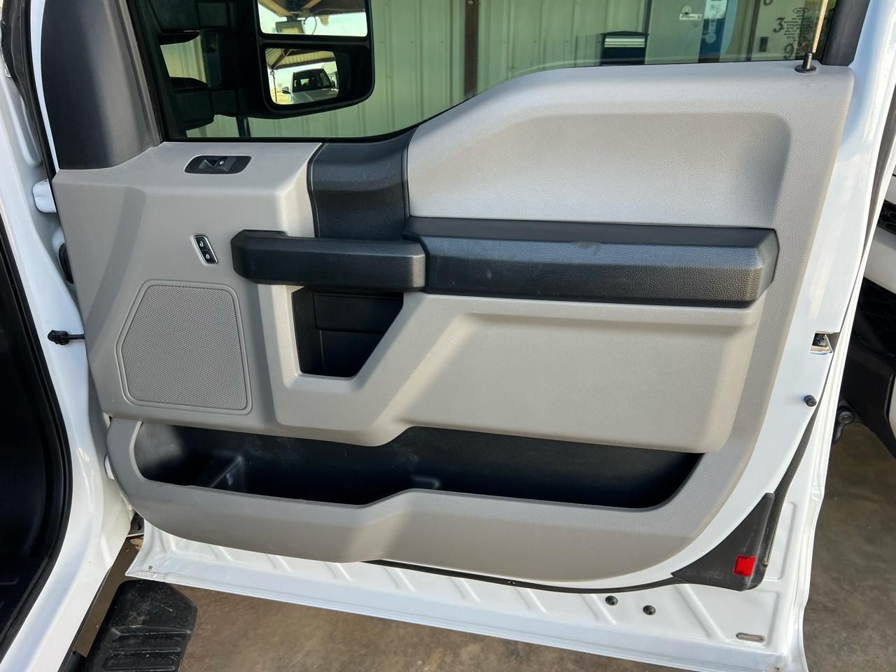 Ford F-250 SD XL SuperCab 4WD 2018