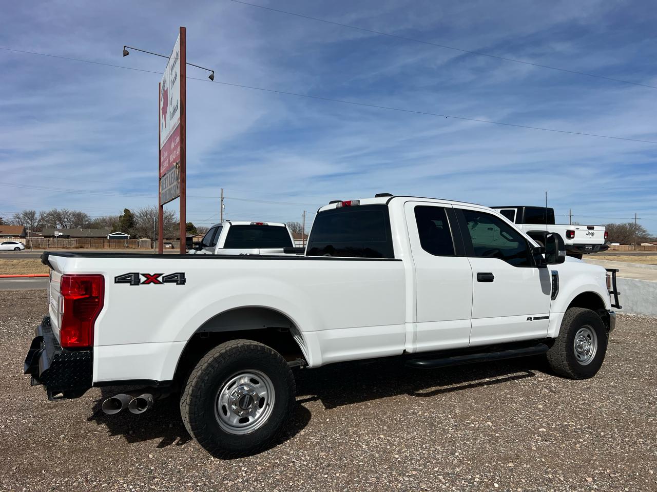 Ford F-250 SD XL SuperCab Long Bed 4WD 2022