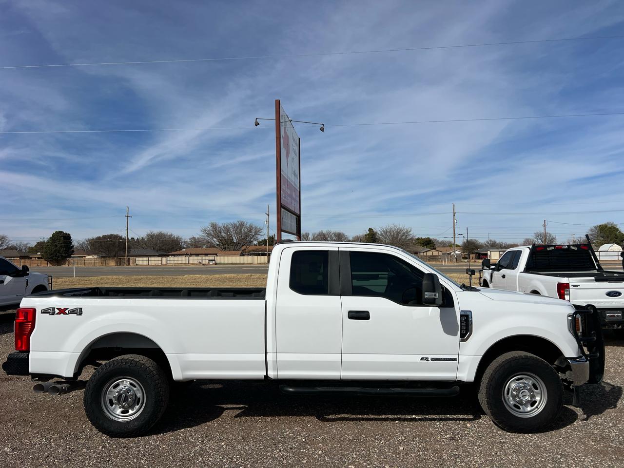 Ford F-250 SD XL SuperCab Long Bed 4WD 2022